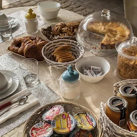 Il Carlino Bed & Breakfast *